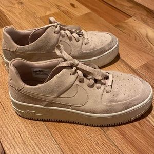 Nike Low Airforce 1 - pink suede woman’s size 9